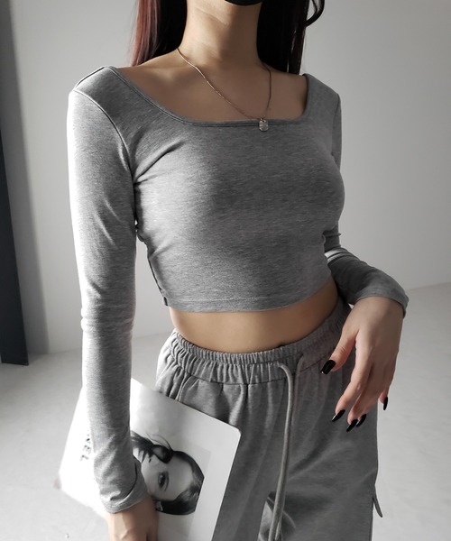 me+em select(ミームセレクト)の「【 カップ付き 】ショート丈スクエアネックタイトカットソートップス(Tシャツ/カットソー・レディース・グレー/ブラック/ホワイト・FREE)」の22枚目の写真