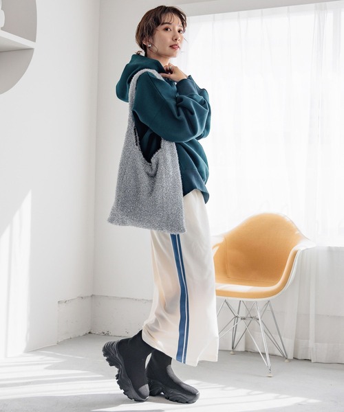 LEPSIM(レプシィム)の「ラインスカート 987466(スカート・レディース・ネイビー/チャコールグレー/アイボリー・FREE)」の7枚目の写真