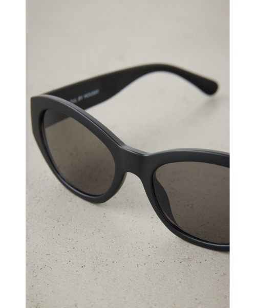 AZUL by moussy（アズールバイマウジー）の「キャットアイウェア（サングラス・メンズ・ブラック/グレー・FREE）」の13枚目の写真