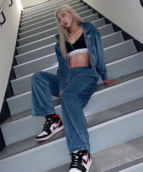 ODD STUDIO（オッドスタジオ）の「OS Logo velour 2WAY String