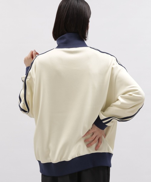 LAKOLE（ラコレ）の「トラックジャケット（スウェット・レディース・アイボリー/ネイビー・MEDIUM/SMALL）」の11枚目の写真