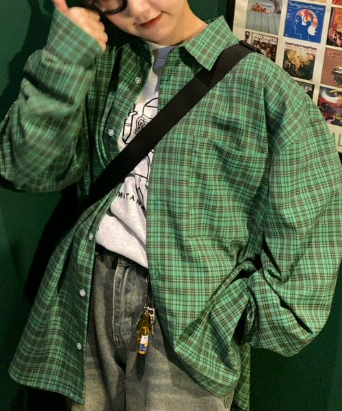 CIAOPANIC TYPY(チャオパニックティピー)の「ルーズシルエットチェックシャツ(シャツ/ブラウス・メンズ・ブラック/ベージュ/ネイビー/ブラウン/ブルー/グリーン/レッド/オフホワイト/ライム/サックスブルー/グレー/モカ/マスタード・SMALL/MEDIUM/LARGE/X-LARGE)」の5枚目の写真