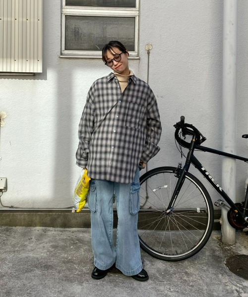 CIAOPANIC TYPY(チャオパニックティピー)の「ルーズシルエットチェックシャツ(シャツ/ブラウス・メンズ・ブラック/ベージュ/ネイビー/ブラウン/ブルー/グリーン/レッド/オフホワイト/ライム/サックスブルー/グレー/モカ/マスタード・SMALL/MEDIUM/LARGE/X-LARGE)」の15枚目の写真