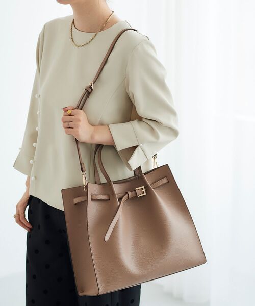 le.coeur blanc(ルクールブラン)の「ベルトデザイントートバッグ(トートバッグ・レディース・ベージュ/ブラック・FREE)」の15枚目の写真