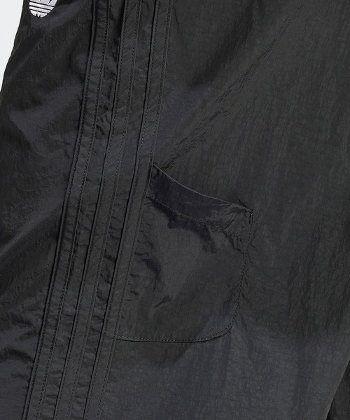 adidas(アディダス)の「adidas/アディダス CARGO PANTS カーゴパンツ ナイロンパンツ(カーゴパンツ・メンズ・ブラック・S/M/L/XL)」の4枚目の写真