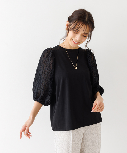 abahouse mavie(アバハウスマヴィ)の「袖シアーシャーリングプルオーバー(Tシャツ/カットソー・レディース・ブラック/ホワイト・フリー)」の20枚目の写真