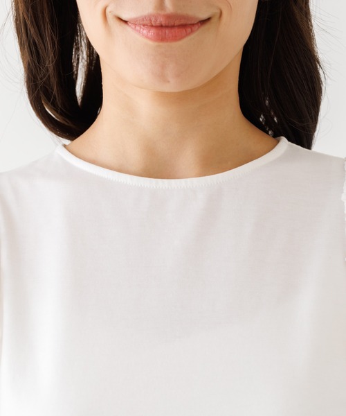 abahouse mavie(アバハウスマヴィ)の「袖シアーシャーリングプルオーバー(Tシャツ/カットソー・レディース・ブラック/ホワイト・フリー)」の4枚目の写真