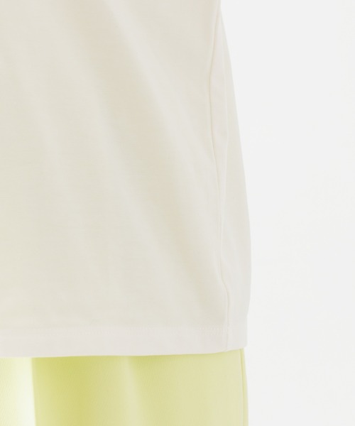 abahouse mavie(アバハウスマヴィ)の「袖シアーシャーリングプルオーバー(Tシャツ/カットソー・レディース・ブラック/ホワイト・フリー)」の5枚目の写真