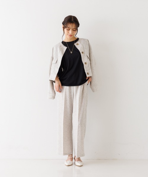 abahouse mavie(アバハウスマヴィ)の「袖シアーシャーリングプルオーバー(Tシャツ/カットソー・レディース・ブラック/ホワイト・フリー)」の8枚目の写真