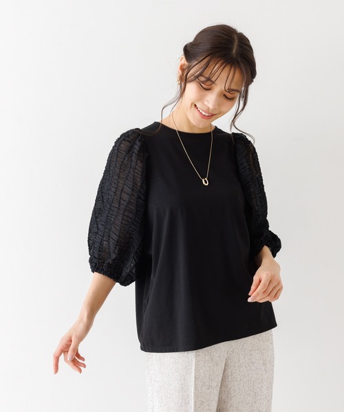 abahouse mavie(アバハウスマヴィ)の「袖シアーシャーリングプルオーバー(Tシャツ/カットソー・レディース・ブラック/ホワイト・フリー)」の7枚目の写真