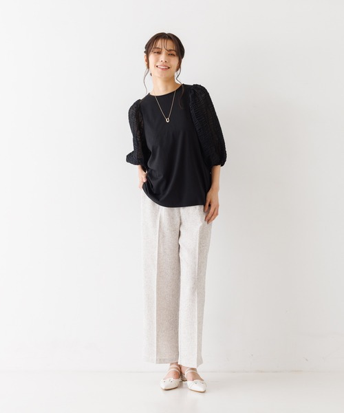 abahouse mavie(アバハウスマヴィ)の「袖シアーシャーリングプルオーバー(Tシャツ/カットソー・レディース・ブラック/ホワイト・フリー)」の9枚目の写真