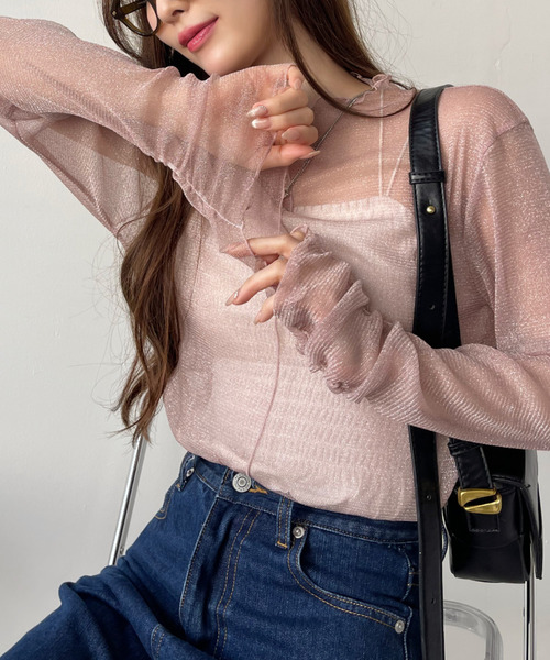 Ada.(エイダ)の「ラメチュール 袖口シャーリング シアー ハイネック トップス(Tシャツ/カットソー・レディース・ブルー系その他/ピンク/ブラック/グレイッシュベージュ・FREE)」の4枚目の写真