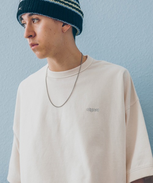 SIGNAL SPORTS(シグナルスポーツ)の「【SIGNAL SPORTS】ONE POINT COLOR SWEAT/ワンポイント刺繍/カラーミニ裏毛クルーネックTシャツ(Tシャツ/カットソー・メンズ・イエロー系その他/スミクロ/オレンジ/オフホワイト/イエロー系その他2・MEDIUM/LARGE)」の7枚目の写真