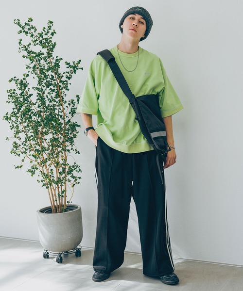 SIGNAL SPORTS(シグナルスポーツ)の「【SIGNAL SPORTS】ONE POINT COLOR SWEAT/ワンポイント刺繍/カラーミニ裏毛クルーネックTシャツ(Tシャツ/カットソー・メンズ・イエロー系その他/スミクロ/オレンジ/オフホワイト/イエロー系その他2・MEDIUM/LARGE)」の15枚目の写真