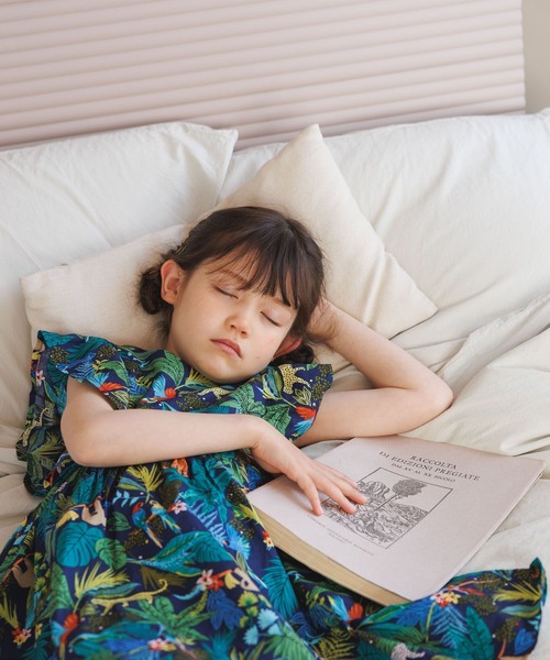 BAYFLOW（ベイフロー）の「総柄ワンピース（KIDS）（ワンピース・キッズ・ブルー/ブラック/アイボリー・110cm/120cm/130cm/140cm/150cm）」の3枚目の写真