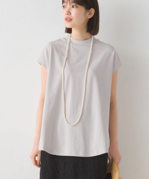 OMNES（オムネス）の「コットンベア天竺ボトルネックAラインプルオーバー（Tシャツ/カットソー・レディース・ブラック/ホワイト/ライトグレー/グリーン/キャメル/桜・MEDIUM/LARGE）」の17枚目の写真