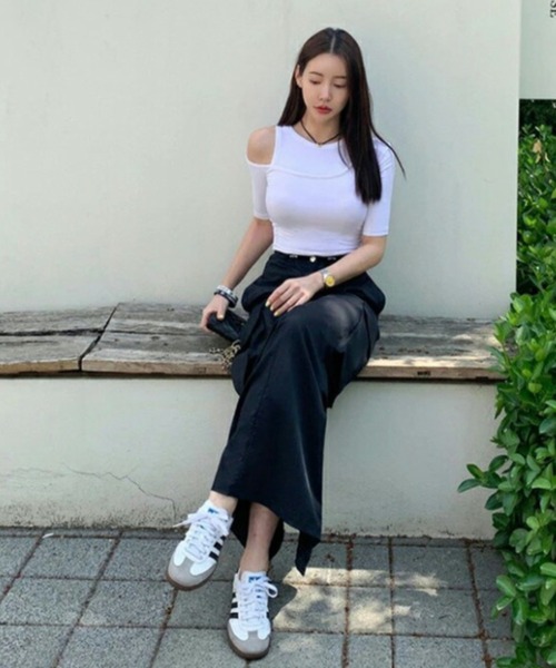 AMELY(エミリー)の「ドロストカーゴロング丈スカート(スカート・レディース・グレー系その他/ブラック/ホワイト・フリー/M/L)」の9枚目の写真