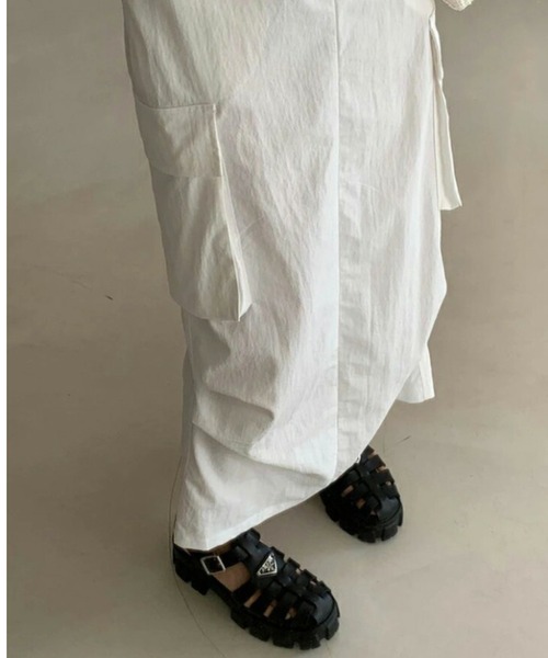 AMELY(エミリー)の「ドロストカーゴロング丈スカート(スカート・レディース・グレー系その他/ブラック/ホワイト・フリー/M/L)」の15枚目の写真