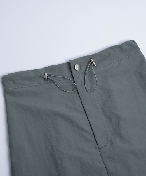 AMELY(エミリー)の「ドロストカーゴロング丈スカート(スカート・レディース・グレー系その他/ブラック/ホワイト・フリー/M/L)」の21枚目の写真