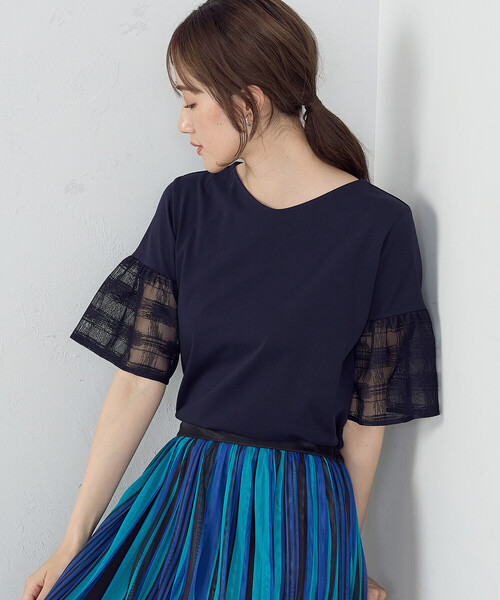 COMME CA ISM(コムサイズム)の「速乾 袖レース 半袖カットソー(Tシャツ/カットソー・レディース・ホワイト/ネイビー・MEDIUM/LARGE)」の2枚目の写真