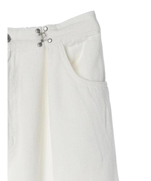 ELENCARE DUE（エレンカーレデュエ）の「・ELENCARE　DUE　ホワイトデニムタックパンツ（デニムパンツ・レディース・ホワイト・FREE）」の12枚目の写真