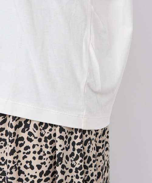 un dix cors（アンディコール）の「《着心地サラっと・着回しやすい》スムース肩タックプルオーバー（Tシャツ/カットソー・レディース・ブラック/オフホワイト/グリーン・FREE）」の19枚目の写真