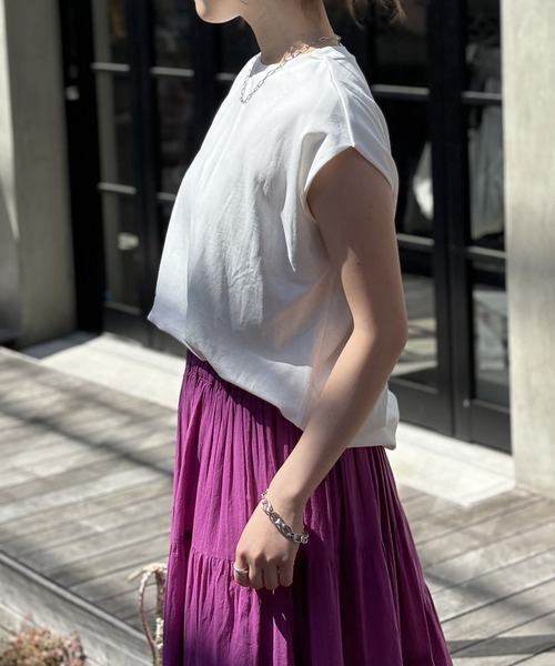 un dix cors（アンディコール）の「《着心地サラっと・着回しやすい》スムース肩タックプルオーバー（Tシャツ/カットソー・レディース・ブラック/オフホワイト/グリーン・FREE）」の10枚目の写真