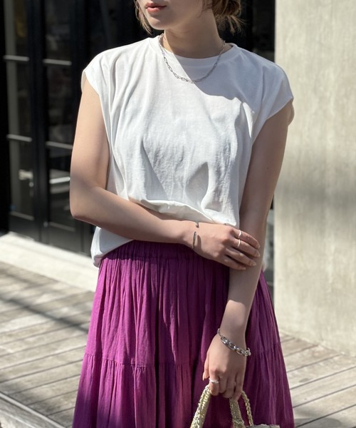 un dix cors（アンディコール）の「《着心地サラっと・着回しやすい》スムース肩タックプルオーバー（Tシャツ/カットソー・レディース・ブラック/オフホワイト/グリーン・FREE）」の12枚目の写真