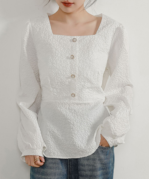DAY CLOSET(デイ クローゼット)の「レディース 長袖ふくれジャガードウエスト切替ペプラムブラウス(シャツ/ブラウス・レディース・ブラック/ホワイト/ベージュ・S/M/L)」の2枚目の写真