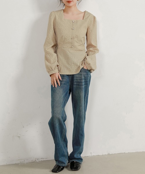 DAY CLOSET(デイ クローゼット)の「レディース 長袖ふくれジャガードウエスト切替ペプラムブラウス(シャツ/ブラウス・レディース・ブラック/ホワイト/ベージュ・S/M/L)」の11枚目の写真