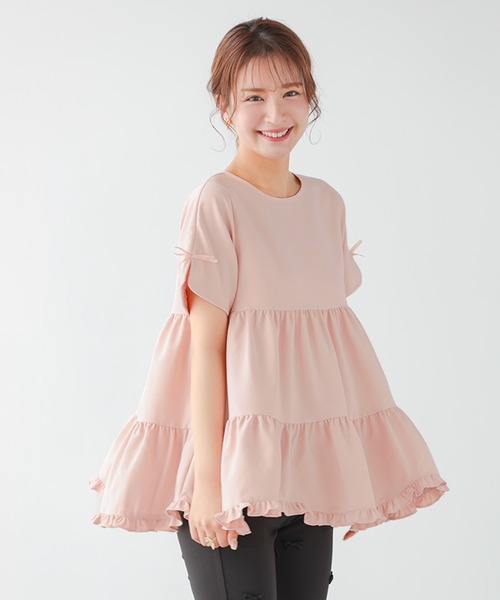 Fit more(フィットモア)の「【ZOZO限定アイテム】スリットスリーブ裾フリルティアード半袖トップス(シャツ/ブラウス・レディース・ピンク/ネイビー/ブルーグレー/ホワイト・FREE)」の8枚目の写真