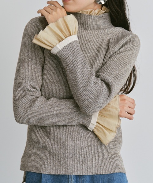 Libra Cue（リブラ キュー）の「ハイネックフリルリブニット（ニット/セーター・レディース・レッド/アイボリー/ブラック/ブルー/グレー・FREE）」の3枚目の写真