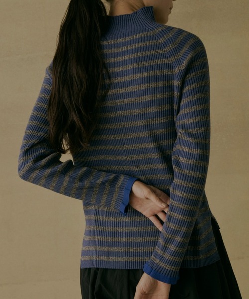 Libra Cue（リブラ キュー）の「ハイネックフリルリブニット（ニット/セーター・レディース・レッド/アイボリー/ブラック/ブルー/グレー・FREE）」の4枚目の写真