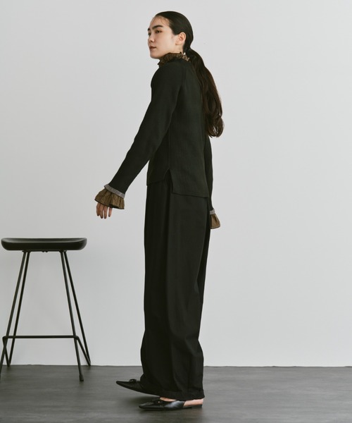 Libra Cue（リブラ キュー）の「ハイネックフリルリブニット（ニット/セーター・レディース・レッド/アイボリー/ブラック/ブルー/グレー・FREE）」の9枚目の写真