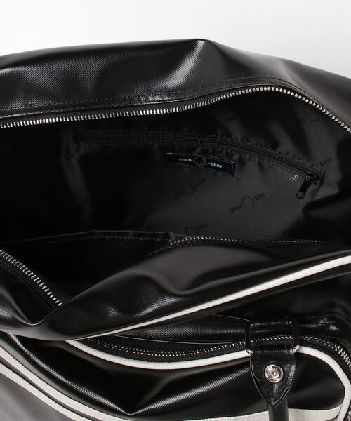 FRED PERRY(フレッドペリー)の「Classic Holdall(トートバッグ・メンズ・ブラック・ONE SIZE)」の8枚目の写真