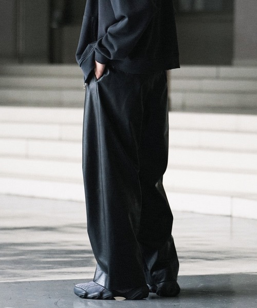 WYM LIDNM（ウィム バイ リドム）の「ARTIFICIAL GRAIN COMFORT PANTS（その他パンツ・メンズ・ブラック/アッシュブラウン/チャコール・S/M/L）」の9枚目の写真