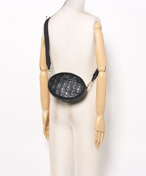 マ*ー様 【美品】LACOSTE ラコステ ボディバッグ　ショルダーバッグ LACOSTE】The Blend ロゴ 総柄 ボディバッグ【関税込】 (LACOSTE