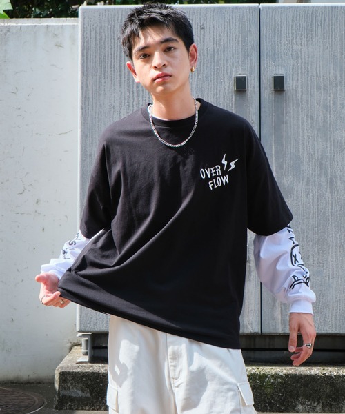 WEGO（ウィゴー）の「WEGO/アクセ付きアンサンブルT（アンサンブル・メンズ・ホワイト/ブラック・MEDIUM/LARGE）」の2枚目の写真