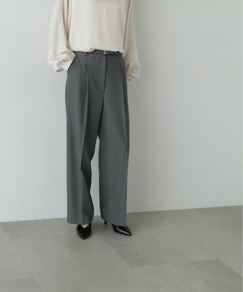 N.（N. Natural Beauty Basic）（エヌエヌナチュラルビューティーベーシック）の「センタープレスベルトツキワイドパンツⅡ（その他パンツ・レディース・グレー/ブラウン/ベージュ・MEDIUM/SMALL）」の4枚目の写真