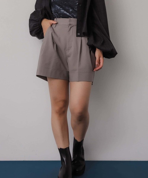 SENSE OF PLACE by URBAN RESEARCH（センスオブプレイスバイアーバンリサーチ）の「ダブルタックショートパンツ（その他パンツ・レディース・ブラック/グレー・SMALL/MEDIUM）」の15枚目の写真