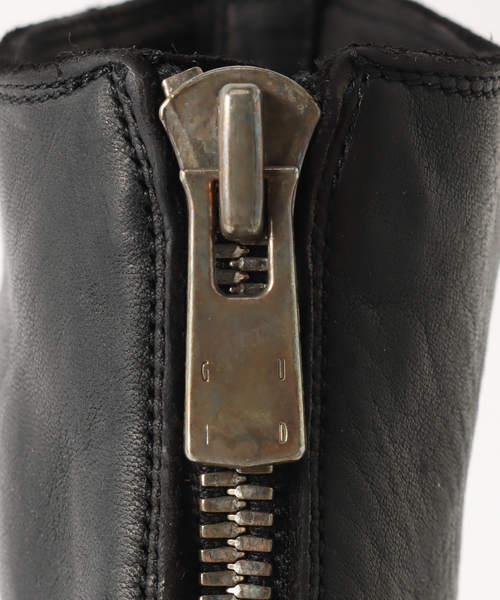 GUIDI(グイディ)の「GUIDI (グイディ) PL1V Front Zip Boot with Rubber Sole(ブーツ・メンズ・ブラック・40/41)」の9枚目の写真