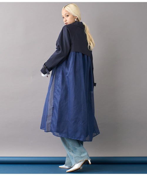 Settimissimo（セッティミッシモ）の「シアーチェックレイヤードトレンチコート（トレンチコート・レディース・キャメル/ネイビー・FREE）」の8枚目の写真