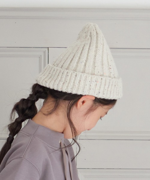 ikka（イッカ）の「ラメニットワッチ（ニットキャップ/ビーニー・キッズ・ライトグレー/コーラル・FREE）」の2枚目の写真