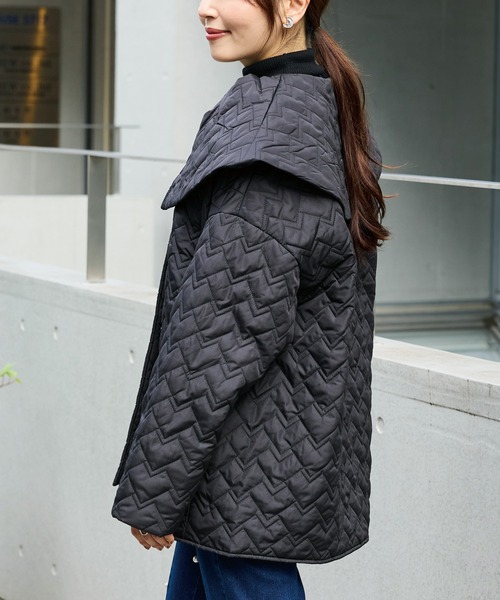 INCEDE（インシード）の「大襟キルトショートコート（その他アウター・レディース・オフホワイト/ブラック・M/L/LL）」の5枚目の写真