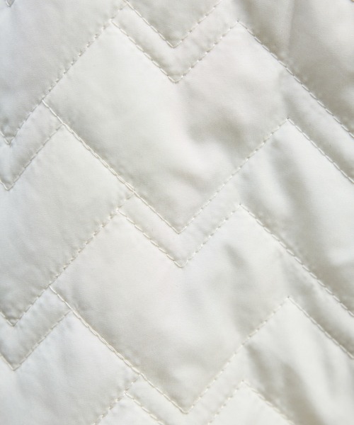 INCEDE（インシード）の「大襟キルトショートコート（その他アウター・レディース・オフホワイト/ブラック・M/L/LL）」の17枚目の写真