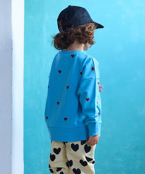 BOKU HA TANOSII（ボク　ハ　タノシイ）の「【BOKU HA TANOSII】別注 HEART SWEAT（スウェット・キッズ・レッド/オフホワイト/ブルー・90/100/110/120/130/140/150）」の22枚目の写真