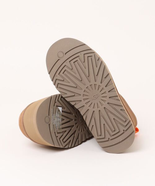 UGG(アグ)の「【UGG】MINI DIPPER(ブーツ・レディース・ブラウン・23cm/24cm/25cm)」の3枚目の写真