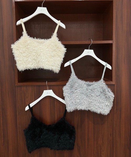 Amiur（エミレ）の「fur knit bustier / ファーニットビスチェ（Tシャツ/カットソー・レディース・グレー/ブラック/アイボリー・FREE）」の2枚目の写真