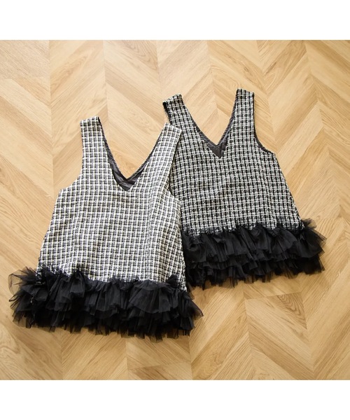 M y u（ミュー）の「裾チュールフリル　ジャンパースカート（ワンピース・レディース・ホワイト/ブラック・ML/SM）」の16枚目の写真