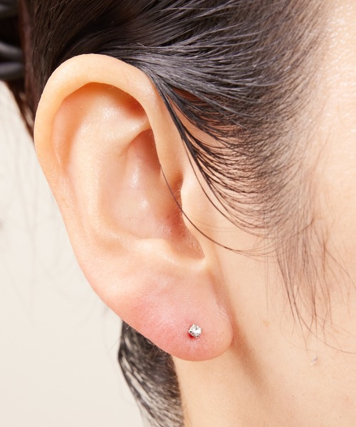 Zoule(ゾーラ)の「Zoule ゾーラ:Luminousシリーズ tiny luminous ピアス(ピアス(両耳用)・レディース・シルバー/ゴールド・FREE)」の6枚目の写真